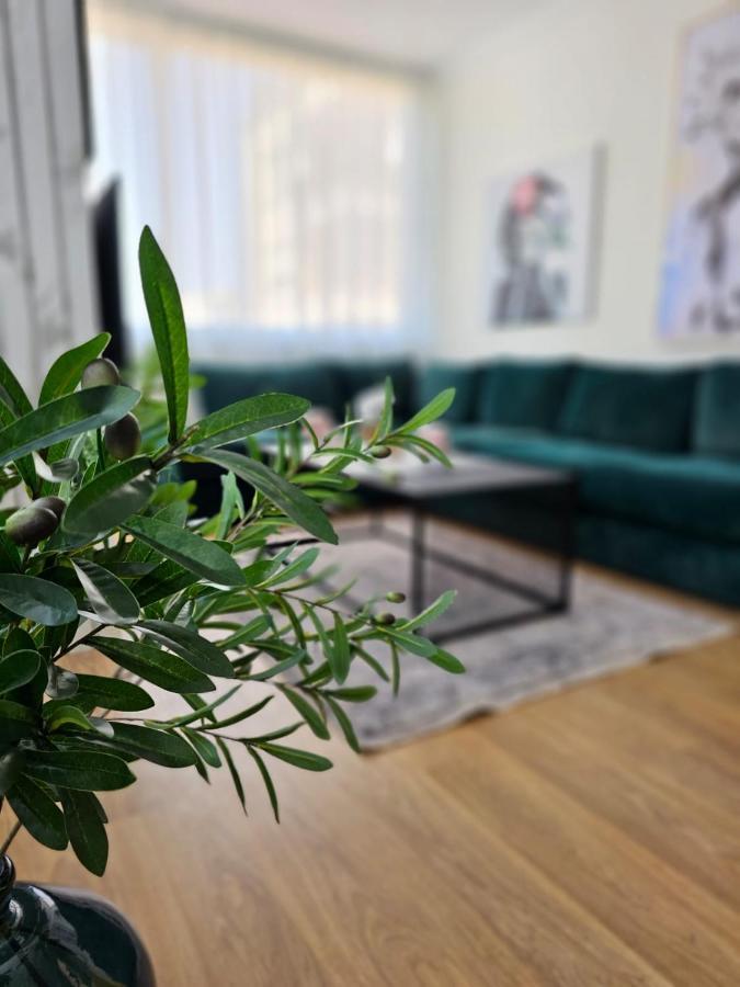 Parkside - Air Albania View Apartment *